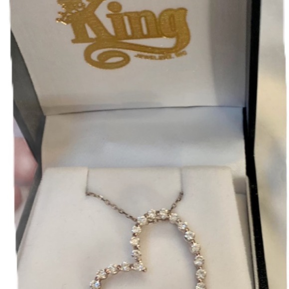 Sterling Silver heart necklace - Picture 4 of 12